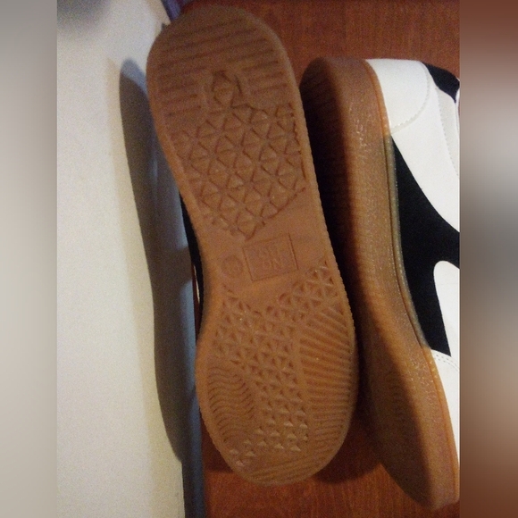 No Boundaries Women's Sneakers Size 9 1/2 - Picture 4 of 7